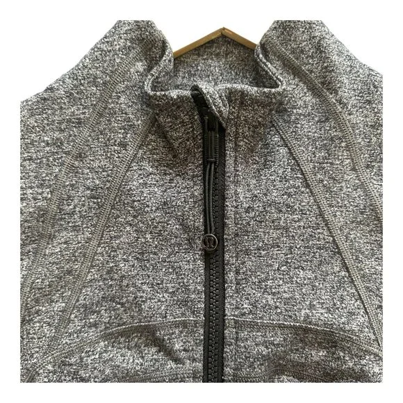 Lululemon Womens Define Jacket Luon -Grey - Size 12 - Soft - SOLD - Picture 3 of 3
